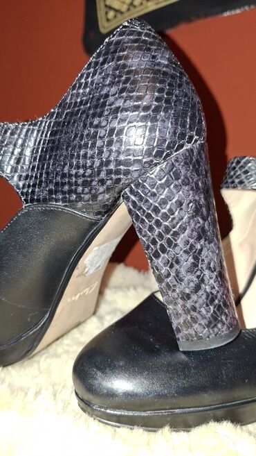 Salonke: Salonke, 39.5 — 3