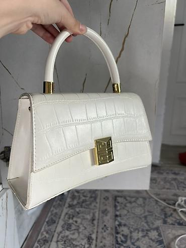 givenchy сумка: Классическая сумка, Givenchy, Материал: Искусственная кожа, Стеганая модель, Женские, Б/у — 3