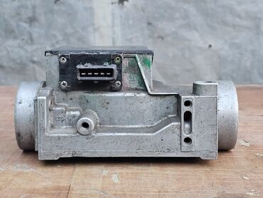 Датчики, сенсоры, предохранители: Расходомер Seat 1991 г., Б/у, Оригинал, Германия — 4