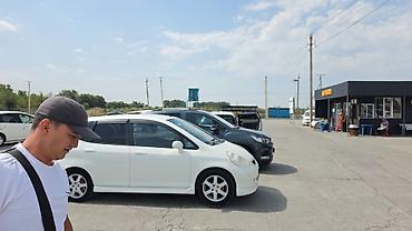 мухабойка на фит: Honda Fit: 2002 г., 1.3 л, Вариатор, Бензин, Хэтчбэк — 5