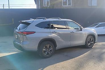 5: Toyota Highlander: 2022 г., 2.5 л, Вариатор, Гибрид, Кроссовер — 4