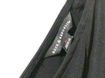 Košulje i bluze: Nova bluza sa nitnama,l velicina na lalafo.rs Nova bluza sa nitnama,l velicina - Beograd