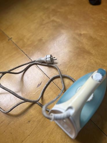 philips ütü: PHILIPS Comfort 1000 buxarlı ütü - Marka/model: Philips Comfort 1000 — 1