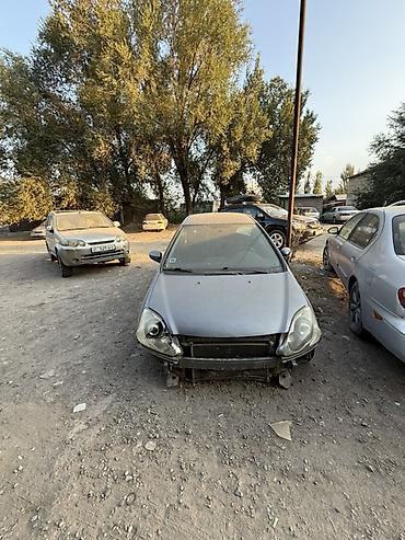 авто крепеж: Honda Civic: 2004 г., Хэтчбэк — 5