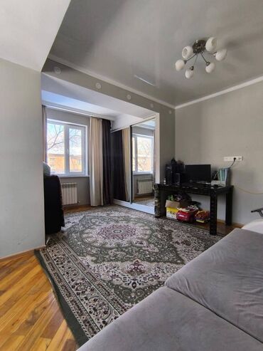 продаю квартиру по улице советская донецкая: 1 комната, 38 м², Индивидуалка, 2 этаж, Евроремонт