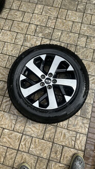 купить авто с кореи бу: Дөңгөлөктөр монтажда 235 / 60 / R 18, All-season, Колдонулган, Комплект, Куйма, тешиктери - 5