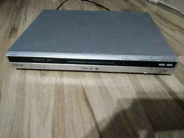 DVD i Blu-ray plejeri: Sony RDR-HX710 – DVD i snimač sa Hard diskom (160 GB) Sony RDR-HX727– — 8