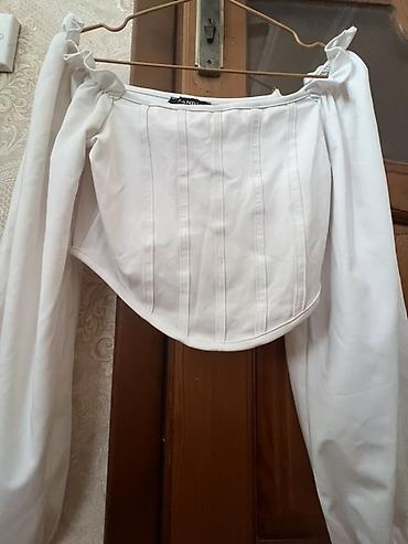 sandy paltar: Ağ rəngli qadın bluzu – “SANDY” etiketi - Stil: Korset effekti verən — 1