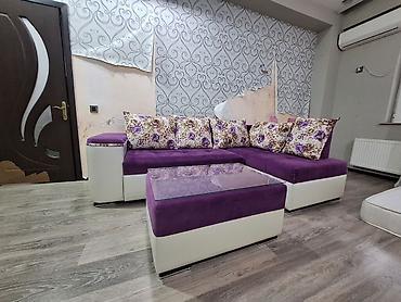 l masalar: Bənövşəyi rəngli L formalı künc divanı və puf - Modul quruluş: L — 2