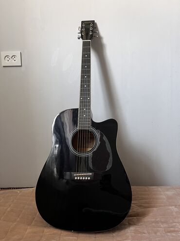 комбик гитарный: Продается акустическая гитара Adaltis Характеристики: Тип