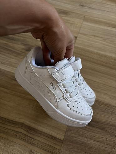 where to find secondhand items: Puma dečje patike – bele, model sa čičak trakom. Obuvene samo jednom — 1