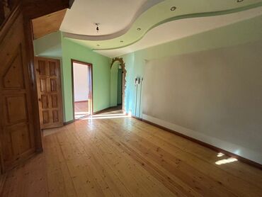 Долгосрочная аренда домов: 400 м², 9 комнат — 18