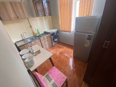 Uzunmüddətli kirayə mənzillər: Mənzil 2otaq ic-ice balkon qonaq otagina qarilib.3mk