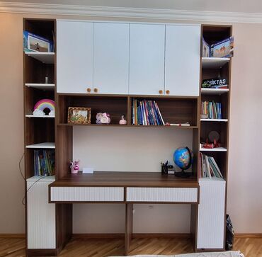 Digər mebel: Sm Yazi masa 350azn. Az islenib. Ölçü hündürlük 252 Eni 258. Tecili