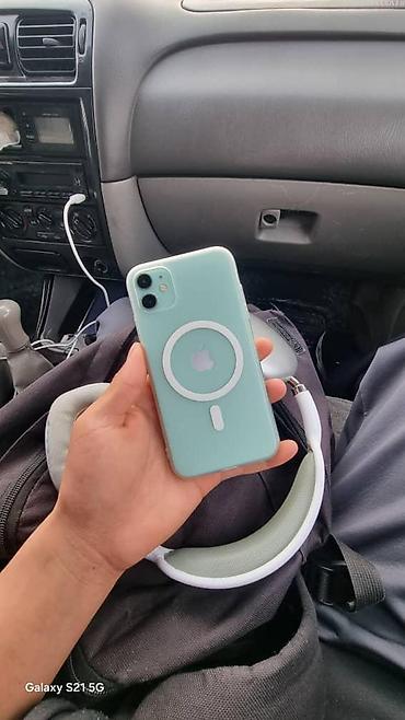 Apple iPhone: IPhone 11, Б/у, 64 ГБ, Голубой, Чехол, 76 % — 2