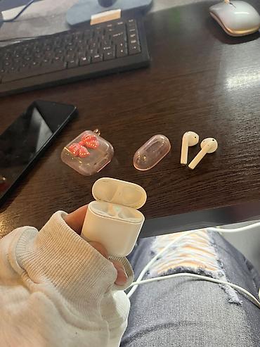İşlənmiş Simsiz (Bluetooth) Qulaqcıqlar, Apple, rəng - Ağ lalafo.az -da İşlənmiş Simsiz (Bluetooth) Qulaqcıqlar, Apple, rəng - Ağ