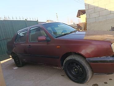 конда вит: Volkswagen Vento: 1993 г., 1.8 л, Механика, Бензин, Хэтчбэк — 3