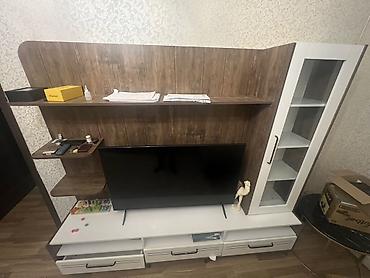 Qonaq otağı üçün TV stend və divar modulu - Rəng və material: ağ +