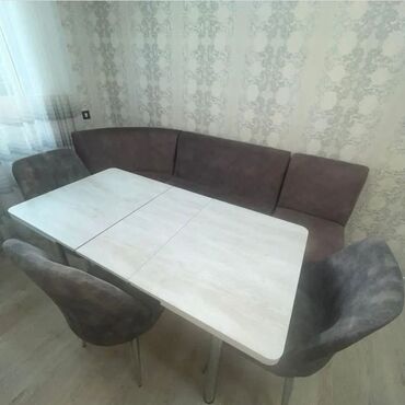 divan tek: Metbex masa (acilan) +3 stul ve divan(bazali) Qiymet 220 man