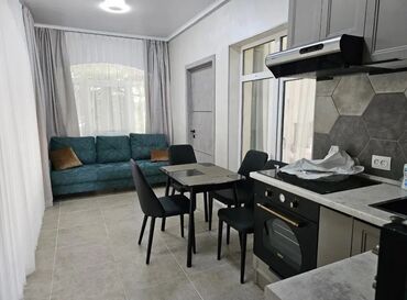 Посуточная аренда домов: 90 м², 3 комнаты, Парковка, Теплый пол, Утепленный — 8