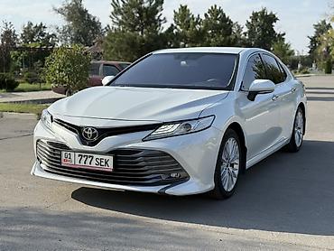 Toyota Camry: 2019 г., 3.5 л, Автомат, Бензин, Седан