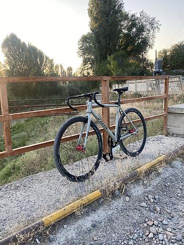 кастом мото: Фикс-велосипед / single speed в минималистично и городском стиле — 3