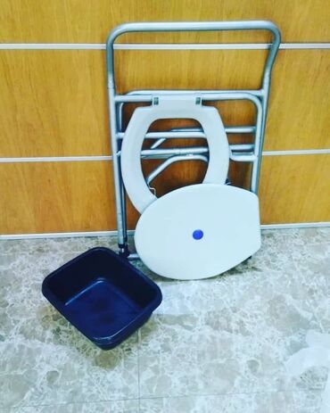 Xəstələr üçün unitazlar: Xeste ucun karsok karsok qolsuz arxali acilib yiqilan karsok qollu — 11