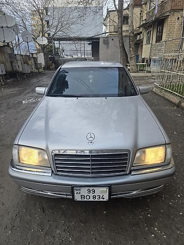 mersedes hissələri: Mercedes-Benz C-Sinif (W202) sedan - Kuzov: 4 qapılı sedan, gümüşü — 3
