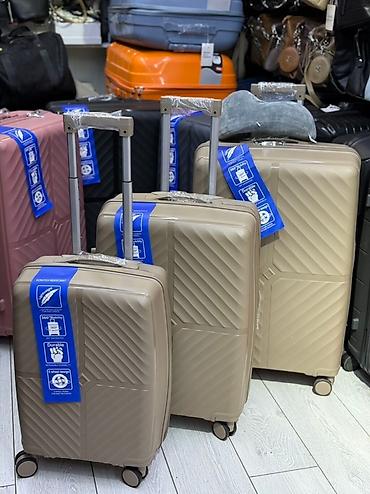 Чемоданы: Чемодан, Новый, Большой (более 70 л), Вращающиеся колеса на 360°, Кодовый замок, На колесах — 20