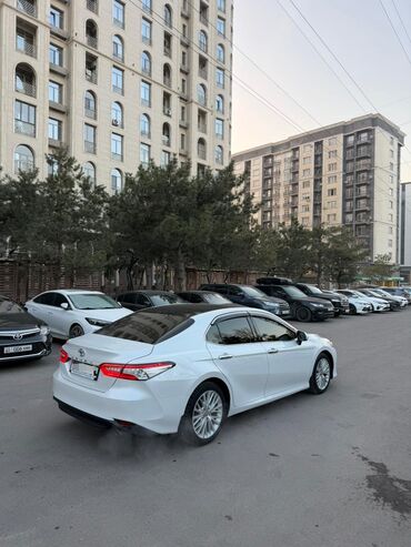Toyota: Toyota Camry: 2018 г., 2.5 л, Автомат, Бензин, Седан — 4
