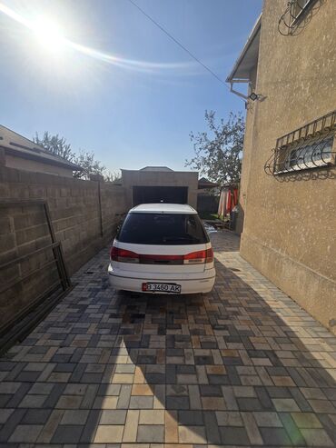 авто легковой: Toyota Vista: 2001 г., 1.8 л, Автомат, Бензин, Универсал