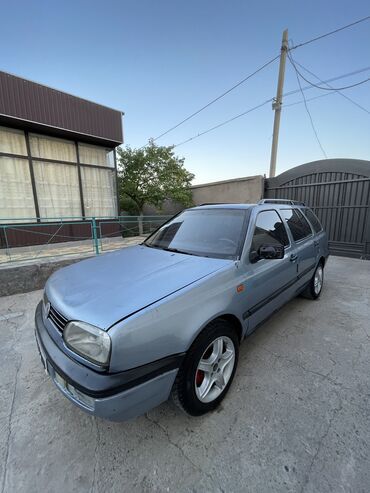 машина алам рассрочкага: Volkswagen Golf: 1994 г., 1.8 л, Механика, Бензин, Универсал