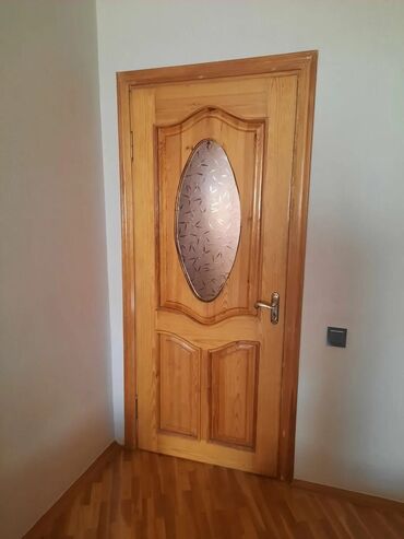 Quru inşaat materialları: İşlənmiş Otaq qapısı 80x200 sm Zamok ilə, Zəmanətsiz, Ünvandan götürmə