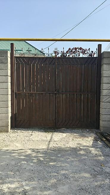 Распашные ворота: Кованые распашные ворота из металла - Двухстворчатая конструкция на — 4