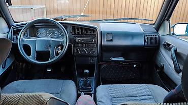 Унаа: Volkswagen Passat Variant: 1990 г., 1.8 л, Кол менен иштөөчү, Бензин, Универсал — 9
