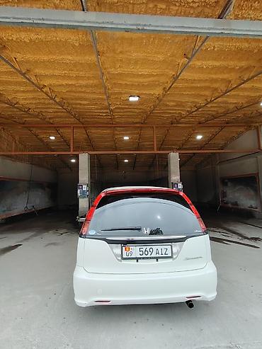 Продажа авто: Honda Stream: 2005 г., 2 л, Автомат, Бензин, Универсал — 4