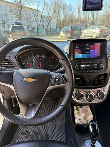 Chevrolet: Chevrolet Spark: 2016 г., 1 л, Вариатор, Бензин, Хэтчбэк — 11