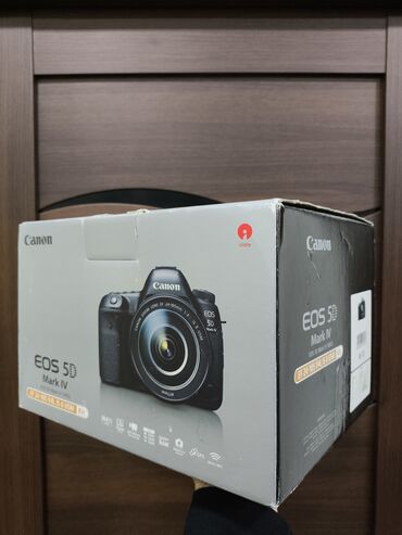 canon 5d mark 4 qiymeti: Canon 5D mark 4. Kamera tam ideal vəziyyətdədir. 25K probeg. qutuda