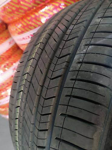 peri: Kumho Crugen HP71 avtomobil şini. - Ölçü: 225/55 R18. - Yük/sürət — 7