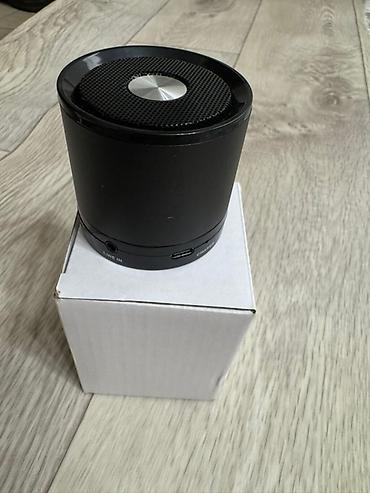 samsung ж5: Мини‑Bluetooth‑колонка цилиндрической формы (черная) - Металлический — 3