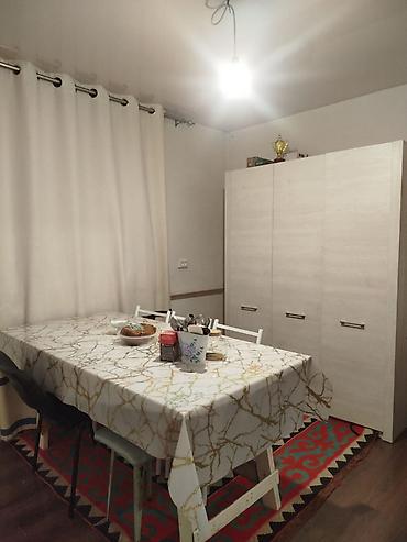 Продажа коттеджей и домов: 🏡✨ ПРОДАЁТСЯ УЮТНЫЙ ДОМ ✨🏡 📍 Район: Биримдик Кут 🏡 Параметры: 📐 — 9