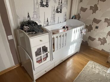 İkimərtəbəli uşaq çarpayıları: Oğlan və qız üçün, Çarpayı, Matras ilə, Siyirməli, MDF