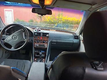 Мотор целиком и ГБЦ: Mercedes-Benz 220, 2.2 л, Бензин, 1995 г., Б/у — 6