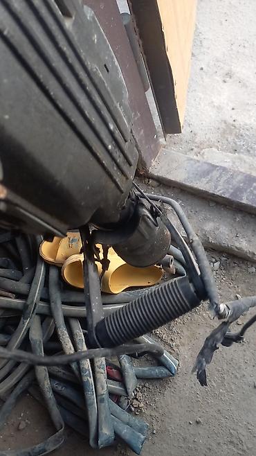 döşəmə: Ağır tip elektrikli beton vibratori (marka: СТАВР) Texniki — 2