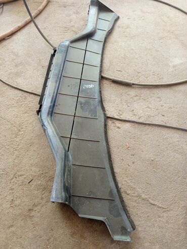 Другие детали салона: C4 — 13