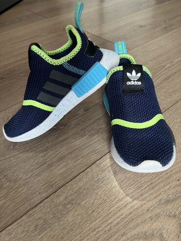 подшипники для скейта: Adidas кроссовки детские 29 размера б/у