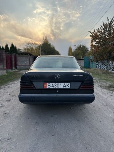пт крузер: Mercedes-Benz E-Class: 1992 г., 2.3 л, Механика, Бензин, Седан