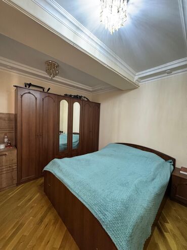 Uzunmüddətli kirayə mənzillər: Yeni Yasamal 29/14 mertebe.2-3 otaqa düzəlib.
- -da lalafo.az — 2 Uzunmüddətli kirayə mənzillər: Yeni Yasamal 29/14 mertebe.2-3 otaqa düzəlib.
- — 2