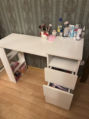 kamot qablari: Ağ rəngdə kosmetik makyaj masası/çalışma,iş stolü - Kompakt L formalı — 1