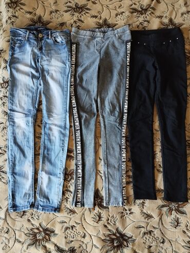 теплые джинсы детские: Джинсы и брюки, Б/у